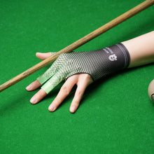 Load image into Gallery viewer, 1PC Professional Three-Finger Billiard Gloves Dot Design High-Elasticity Breathable Snooker Ice Silk Gloves For Both Hands
