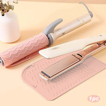 Load image into Gallery viewer, Hairdressing Tools Straighteners Silicone Insulation Pads Curling Irons Insulation Covers Hair Salons Splints Anti Scalding Pads
