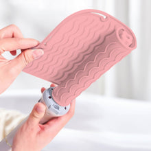 Load image into Gallery viewer, Hairdressing Tools Straighteners Silicone Insulation Pads Curling Irons Insulation Covers Hair Salons Splints Anti Scalding Pads
