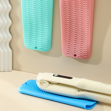Load image into Gallery viewer, Silicone Curling Iron Insulation Bag Straight Hair Dressing Storage Straight Hair Stick Anti Scald Bag Portable Beauty Tools
