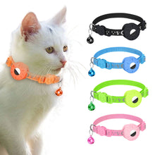 Load image into Gallery viewer, Adjustable Anti Loss Collar Reflective Star Moon Cat Dog Collar Airtag Pet Collar with Bell Cute Pet Cat Positioning Collar for Airtag Pet Collar

