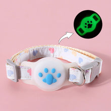 Load image into Gallery viewer, Cute Cat Paw Night Light Tracker Footprint Protection Cover Pet Collar Pet Loss Prevention Collar for Airtag Pet Collar
