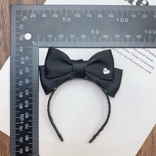 Load image into Gallery viewer, For 17cm Labubu V1 V2 V3 Skull Panda Doll Clothes Solid Color Heart-shaped Rhinestone Clothing Bow Tie Hair Clip Mini Cute Doll Fashion Accessories
