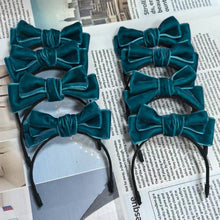 Load image into Gallery viewer, For 17cm Labubu V1 V2 V3 Skull Panda Doll Clothes Fashion Clothing Bow Tie Hair Clip Mini Cute Doll Fashion Accessories
