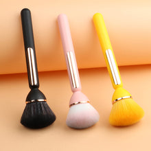 Load image into Gallery viewer, Lotus Single Brush Loose Powder Makeup Brush Beauty Tool Soft Single Brush Setting Loose Powder Cheek Makeup Brush
