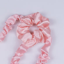 Load image into Gallery viewer, Silk Heatless Jellyfish Shaped Lazy Curling Stick Fried Dough Twists Braid Simple Hair Loop Big Wave Lazy Curling Artifact
