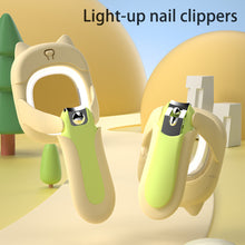 Load image into Gallery viewer, Baby Luminous Nail Clippers Children's Stainless Steel Nail Clippers Splash Proof Nail Clippers with Magnifying Glass LED Lights
