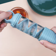 Load image into Gallery viewer, New Pull Out Ice Tray Food Grade Plastic Ice Maker Portable Ice Box Mold for Home Use Easy To Use and Durable BPA Free Design
