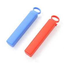 Load image into Gallery viewer, New Pull Out Ice Tray Food Grade Plastic Ice Maker Portable Ice Box Mold for Home Use Easy To Use and Durable BPA Free Design
