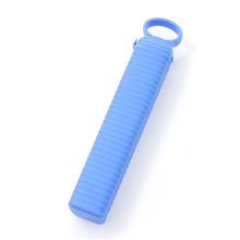 Load image into Gallery viewer, New Pull Out Ice Tray Food Grade Plastic Ice Maker Portable Ice Box Mold for Home Use Easy To Use and Durable BPA Free Design
