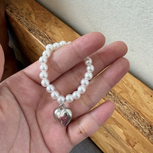 Load image into Gallery viewer, For 17cm Labubu Doll Clothes Fashion Clothing Pearl Necklace with Pendant Choker Necklace Mini Cute Doll Fashion Accessories
