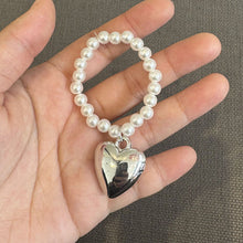 Load image into Gallery viewer, For 17cm Labubu Doll Clothes Fashion Clothing Pearl Necklace with Pendant Choker Necklace Mini Cute Doll Fashion Accessories
