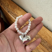 Load image into Gallery viewer, For 17cm Labubu Doll Clothes Fashion Clothing Pearl Necklace with Pendant Choker Necklace Mini Cute Doll Fashion Accessories
