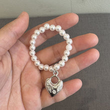 Load image into Gallery viewer, For 17cm Labubu Doll Clothes Fashion Clothing Pearl Necklace with Pendant Choker Necklace Mini Cute Doll Fashion Accessories
