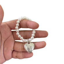 Load image into Gallery viewer, For 17cm Labubu Doll Clothes Fashion Clothing Pearl Necklace with Pendant Choker Necklace Mini Cute Doll Fashion Accessories
