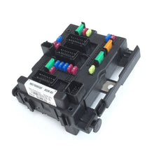 Load image into Gallery viewer, Car Fuse Box Unit Assembly Under Bonnet 9657608580 BSM B5 6500Y1 For Citroen C2 C3 C5 C8 Picasso Peugeot 206 207 307

