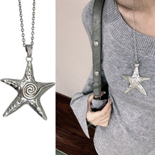 Load image into Gallery viewer, Y2K Gothic Starfish Pendant Necklace Punk Exaggerated Irregular Star Charm Jewel Travel Beach OOTD Necklace

