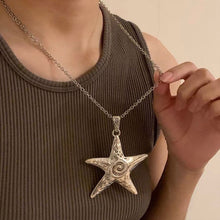 Load image into Gallery viewer, Y2K Gothic Starfish Pendant Necklace Punk Exaggerated Irregular Star Charm Jewel Travel Beach OOTD Necklace
