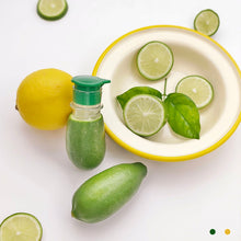 Load image into Gallery viewer, Lemon Squeezer Plastic Resuable Lightweight Juices Reamer Washable Manual Juices Portable Kitchen Reamer Built in Filter
