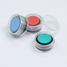 Load image into Gallery viewer, 1PC Round Pool Cue Chalk With Transparent Storage Box Enhanced Friction Oily Chalk For Snooker Black Ball 8 Billiard Supplies
