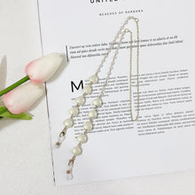Load image into Gallery viewer, Colorful Sunglass Chain Reading Glasses Lanyard Strap with Heart Beads Anti-loss Chain for Glasses and Mask Holder

