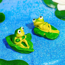 Load image into Gallery viewer, Lotus Frog Boat Ornament Sunken Landscape Frog Sculpture Cute Frog &amp; Boat Aquarium Decor Novelty Aquarium Ornament for Home

