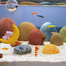 Load image into Gallery viewer, Cartoon Cute Sea Eel Aquarium Decoration Resin Mini Landscape Ornament Funny Underwater Decor Miniature Figurine Unique Aquarium Ornament
