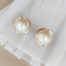 Load image into Gallery viewer, Fashionable Large Pearl Stud Earrings Alloy Ear Stud Jewelry Accessory French Retro Earrings For Women Party Gift
