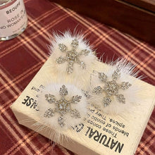 Load image into Gallery viewer, 2Pcs Pearl Rhinestone Snowflake Hair Clip Duckbill Clip Headwear Side Clip Jewelry Accessory Glitter Shiny Gift
