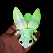 Load image into Gallery viewer, 3D Printed Firefly Model Magnetic Night Glow Tail Novel Fridge Magnet Decor Home Ornament For Kids Collectors Animal Enthusiasts
