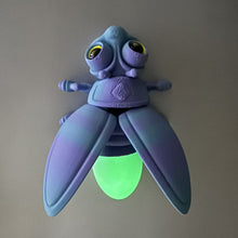 Load image into Gallery viewer, 3D Printed Firefly Model Magnetic Night Glow Tail Novel Fridge Magnet Decor Home Ornament For Kids Collectors Animal Enthusiasts
