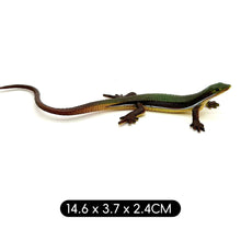 Load image into Gallery viewer, Realistic Lizard Statue Green Iguana Frilled Monitor Lizard Collectible Desktop Display Educational Tool For Kids Animal Enthusiasts Science Classroom
