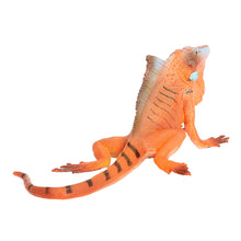 Load image into Gallery viewer, Realistic Lizard Statue Green Iguana Frilled Monitor Lizard Collectible Desktop Display Educational Tool For Kids Animal Enthusiasts Science Classroom
