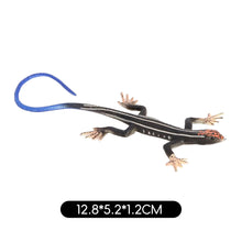 Load image into Gallery viewer, Realistic Lizard Statue Green Iguana Frilled Monitor Lizard Collectible Desktop Display Educational Tool For Kids Animal Enthusiasts Science Classroom
