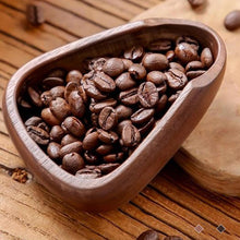 Load image into Gallery viewer, Wooden Coffee Bean Dosing Cup and Light Spray Bottle Tea Leaves Barista Set Anti-Static Coffee Bean Spray Measuring Tray for Coffee Lovers
