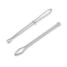 Load image into Gallery viewer, 2Pcs Metal Elastic Band Threading Garment Clips Sewing DIY Tools Elastic Band Tape Punch Cross Stitch Threader Wear Elastic Clamp
