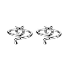 Load image into Gallery viewer, 2Pcs Adjustable Knitting Crochet Loop Ring Cat Ears Ring Knitted Yarn Thread Ring Sewing Tools
