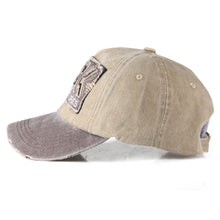Load image into Gallery viewer, Korean Version Pure Cotton Embroidered Retro Color Blocking Baseball Cap Fashion Shabby Denim Hat Men Women
