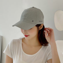 Load image into Gallery viewer, Solid Color Running Cap Outdoor Sport Thin Quick Drying Breathable Baseball Hat Duck Tongue Cap For Men
