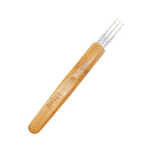 Load image into Gallery viewer, 0.5mm/0.7mm Dreadlock Crochet Hook Wood Crochet Needles Hair Dreadlocks Tool for Braid Craft Hair Crocheting Needles Set
