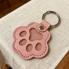Load image into Gallery viewer, Dog Cat Hair Storage Cute Pendant Keychain Bag Pendant Couple Car Key Chains Pet Collection Gift Decoration Dog Hair Accessories
