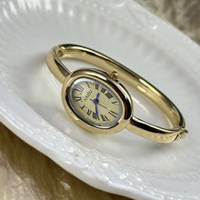 Load image into Gallery viewer, Bathtub Bracelet Watch Roman Numerals Oval Quartz Watch Retro Women's Watches Gold Watch Small Dial Light Luxury Watch
