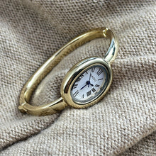 Load image into Gallery viewer, Bathtub Bracelet Watch Roman Numerals Oval Quartz Watch Retro Women's Watches Gold Watch Small Dial Light Luxury Watch
