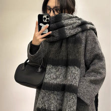 Load image into Gallery viewer, Winter Korean Style Women's Scarf High-End Thickened Warm Scarf Neck Warmer Thick Neckerchief Accessories
