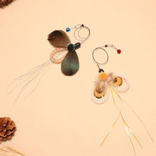 Load image into Gallery viewer, Insect-shaped Feather Cat Toy Replacement Head DIY Replace Cat Teaser Stick Replacement Pendant Pet Toy Accessories For Cat Owners/Lovers
