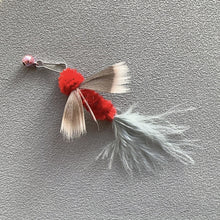 Load image into Gallery viewer, Insect-shaped Feather Cat Toy Replacement Head DIY Replace Cat Teaser Stick Replacement Pendant Pet Toy Accessories For Cat Owners/Lovers
