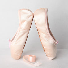 Load image into Gallery viewer, 1Pair Professional Girls Ladies Ballet Pointe Shoes Satin Ribbon Ballet Shoes Performance Shoes Practice Dance Shoes
