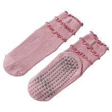 Load image into Gallery viewer, 1Pair Ruffled Edge Yoga Socks for Pilates Moisture-Wicking Anti-Slip Floor Socks Sweet Cute Sports Socks

