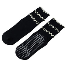 Load image into Gallery viewer, 1Pair Ruffled Edge Yoga Socks for Pilates Moisture-Wicking Anti-Slip Floor Socks Sweet Cute Sports Socks
