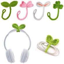 Load image into Gallery viewer, 1-Piece Hand-Knitted Crochet Leaf Bud Versatile Crochet Accessories and DIY Craft Cotton Yarn Ideal Corner Bookmarks
